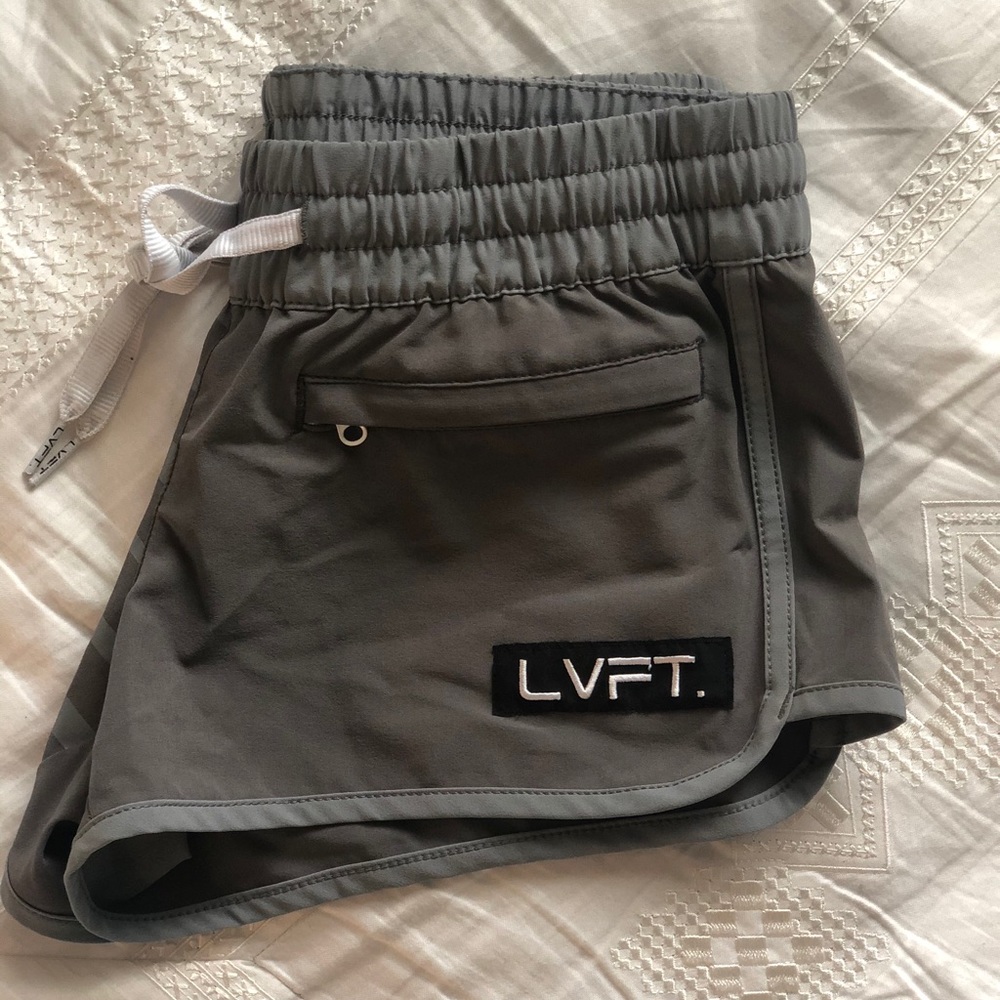 Live Fit stretch shorts LVFT